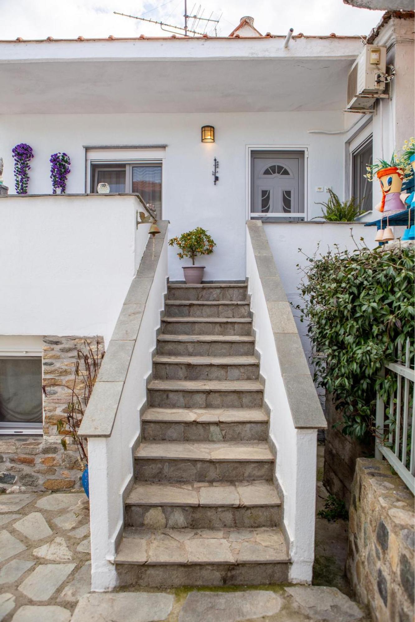 Titika House Guest House Nea Vrasna Luaran gambar