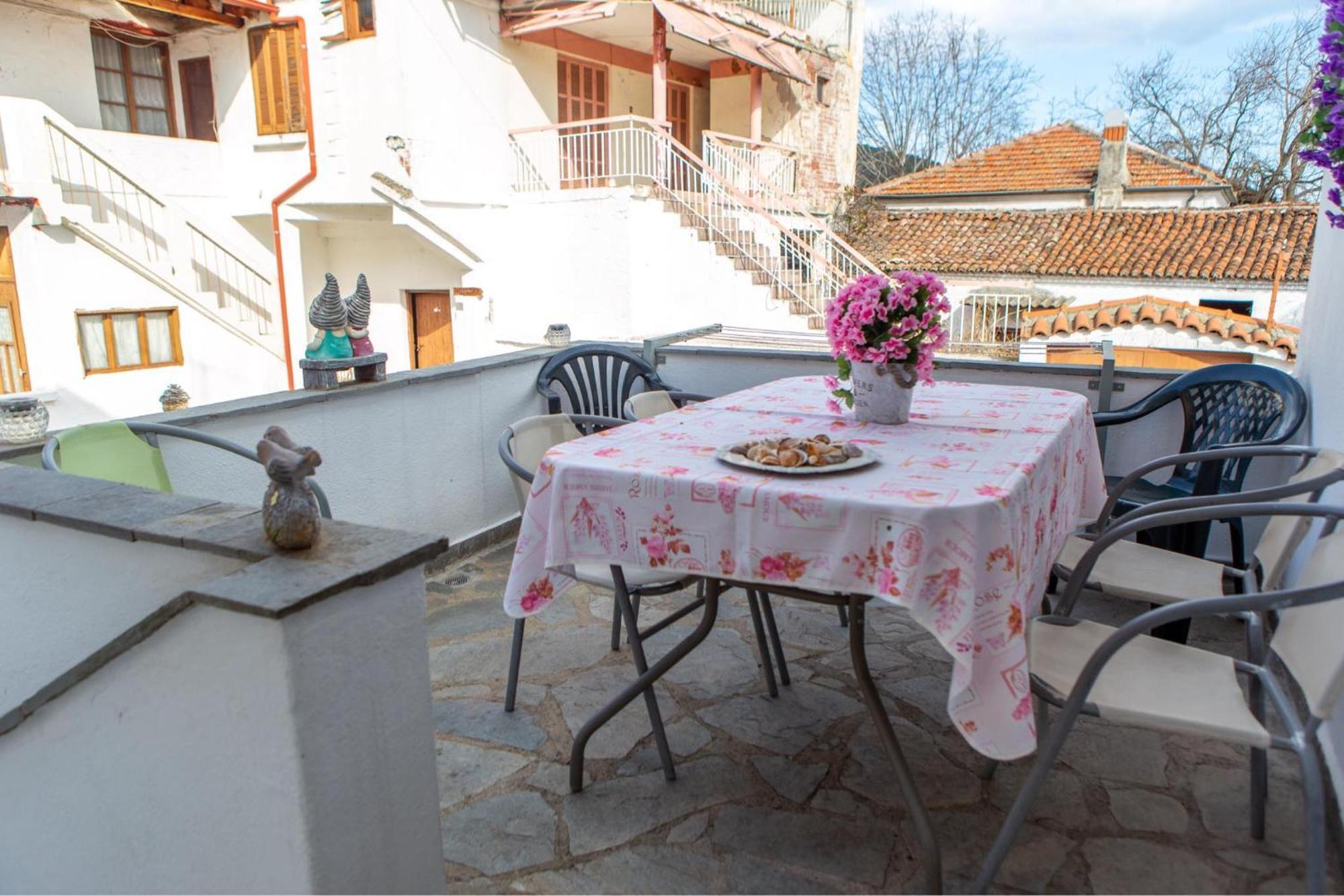 Titika House Guest House Nea Vrasna Luaran gambar