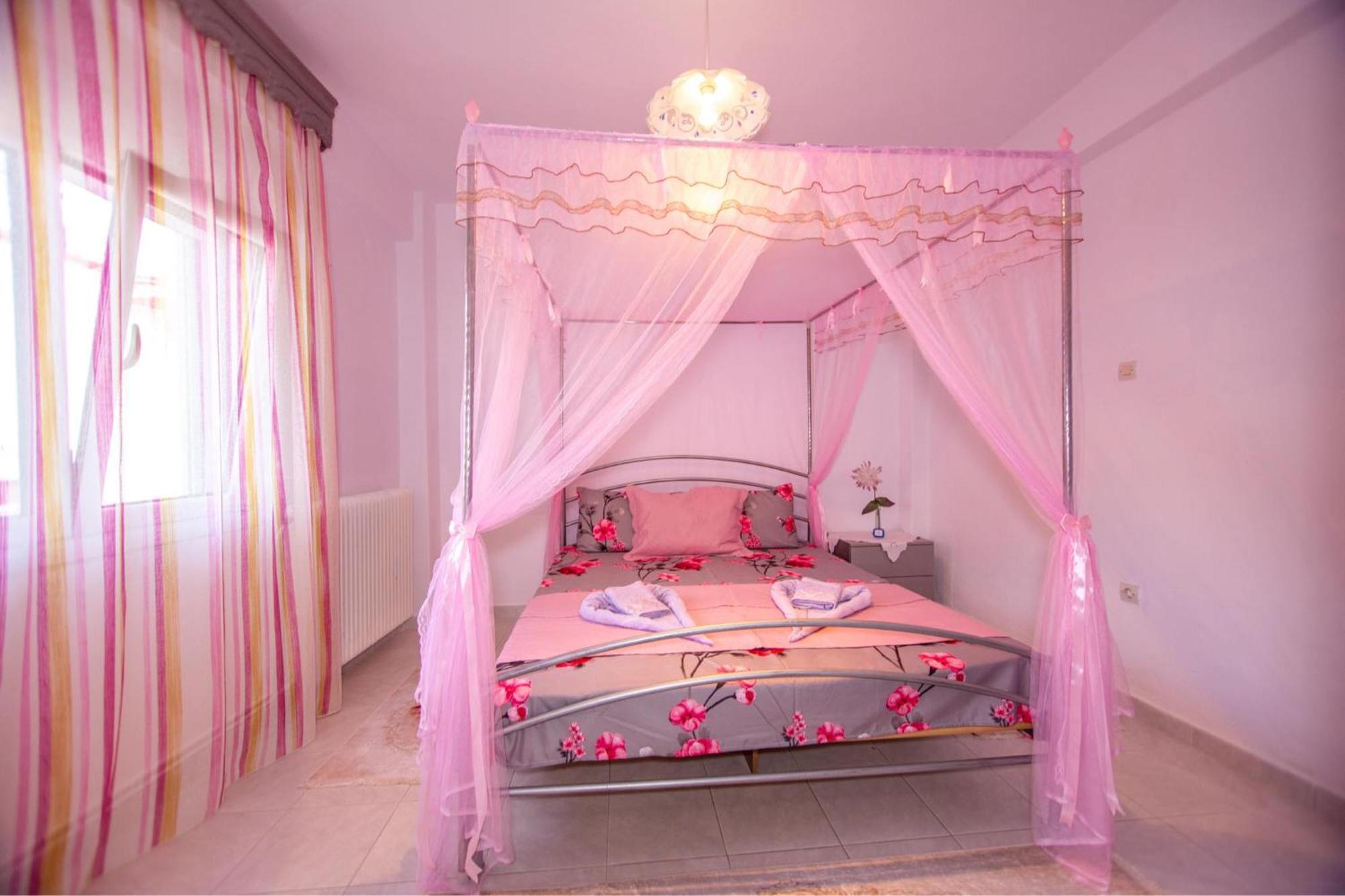 Titika House Guest House Nea Vrasna Luaran gambar